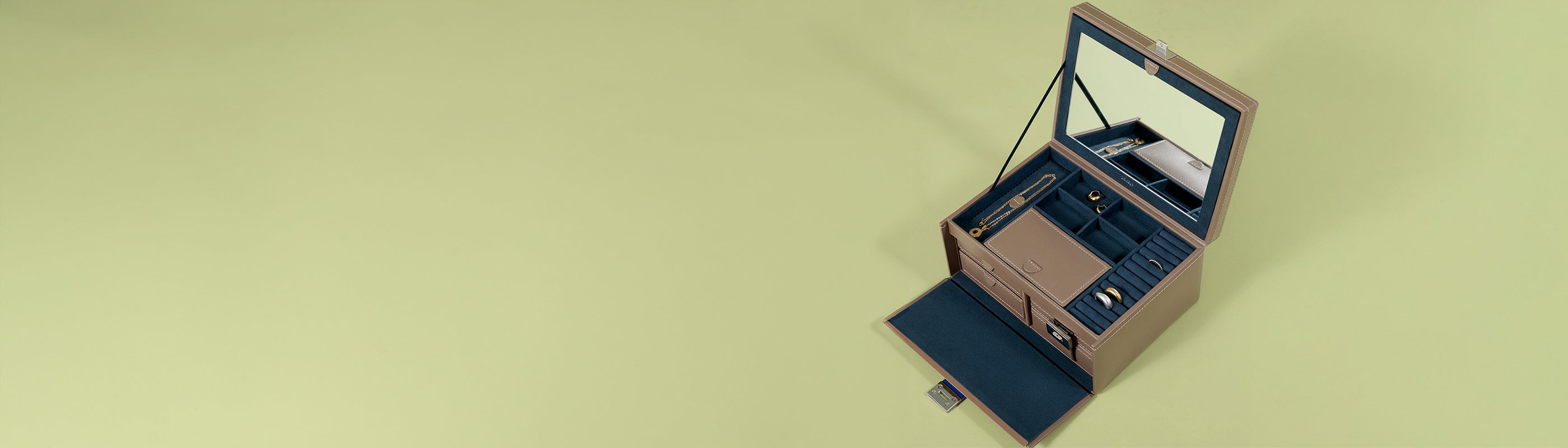 Boite à bijoux et coffret à montres