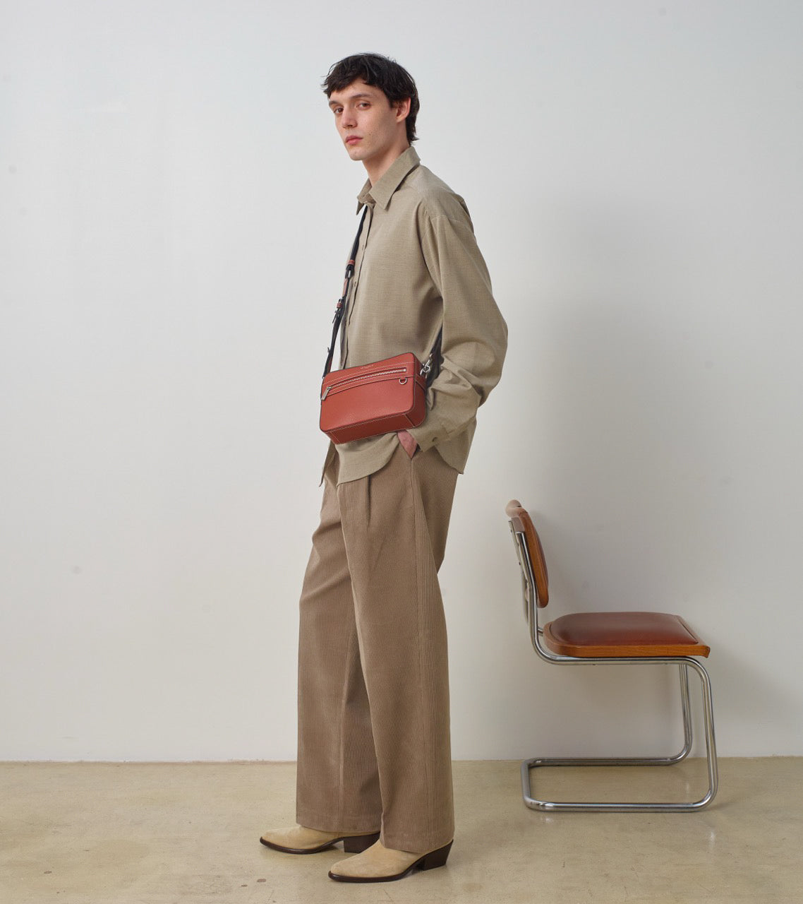 Bolso bandolera pequeño Emile de cuero granulado