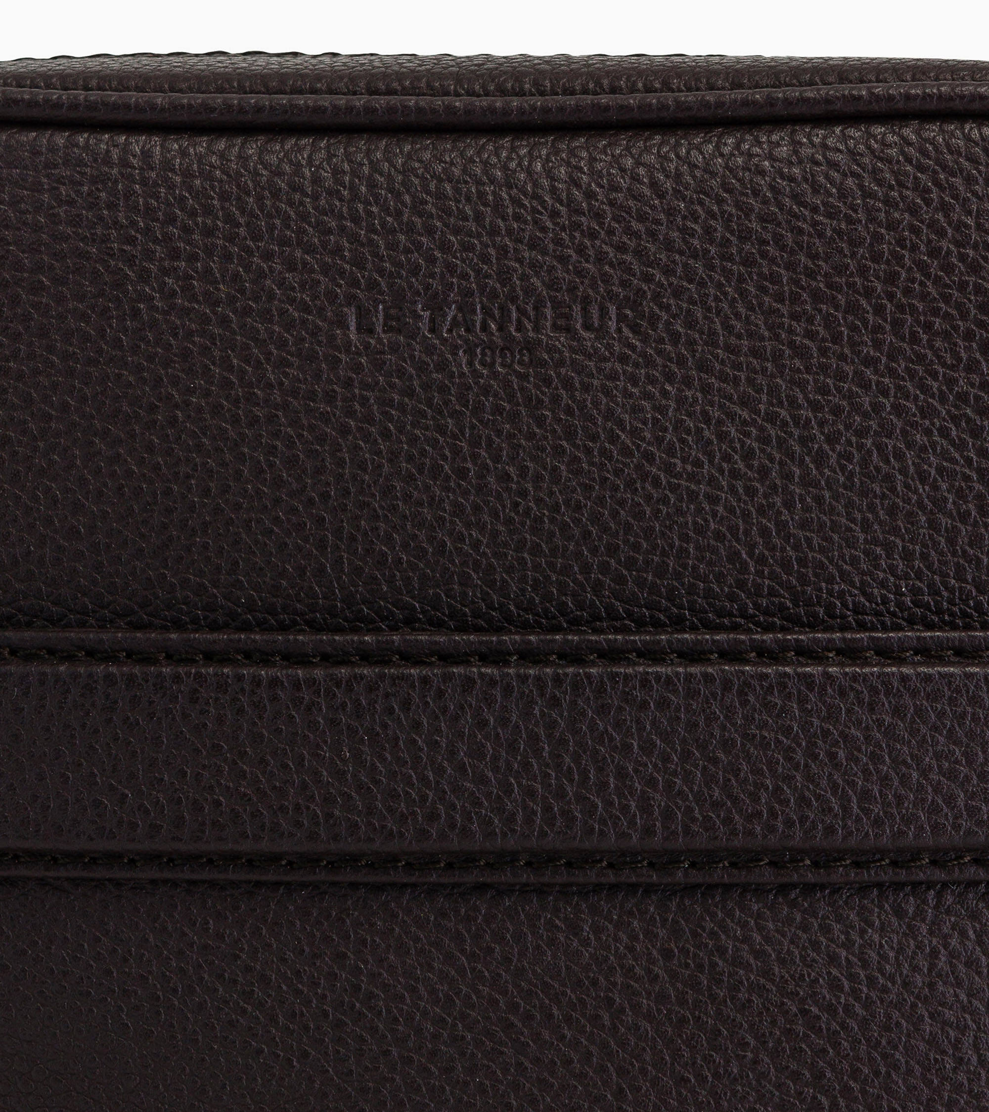 Bolsa media Charles de piel texturizada