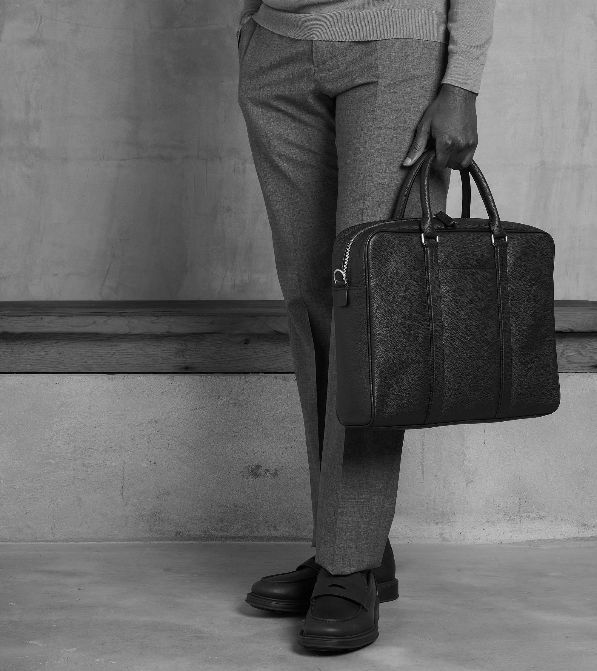 Charles 15" briefcase in grained leather large size