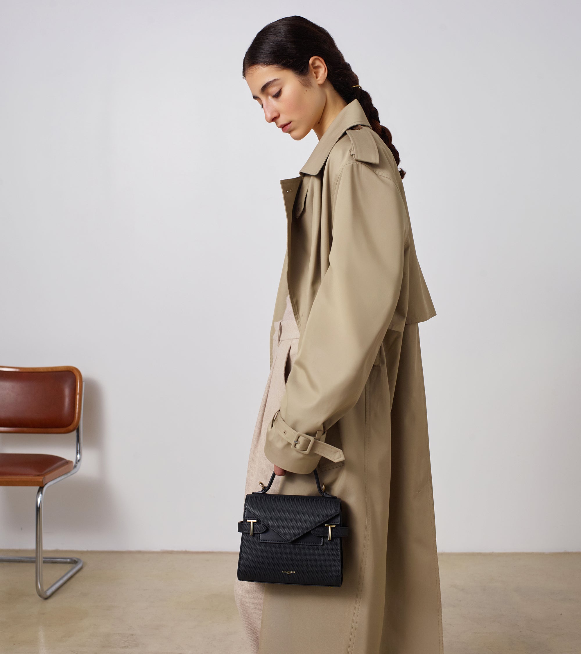 Bolso de mano pequeño Emilie de piel signature T con doble solapa