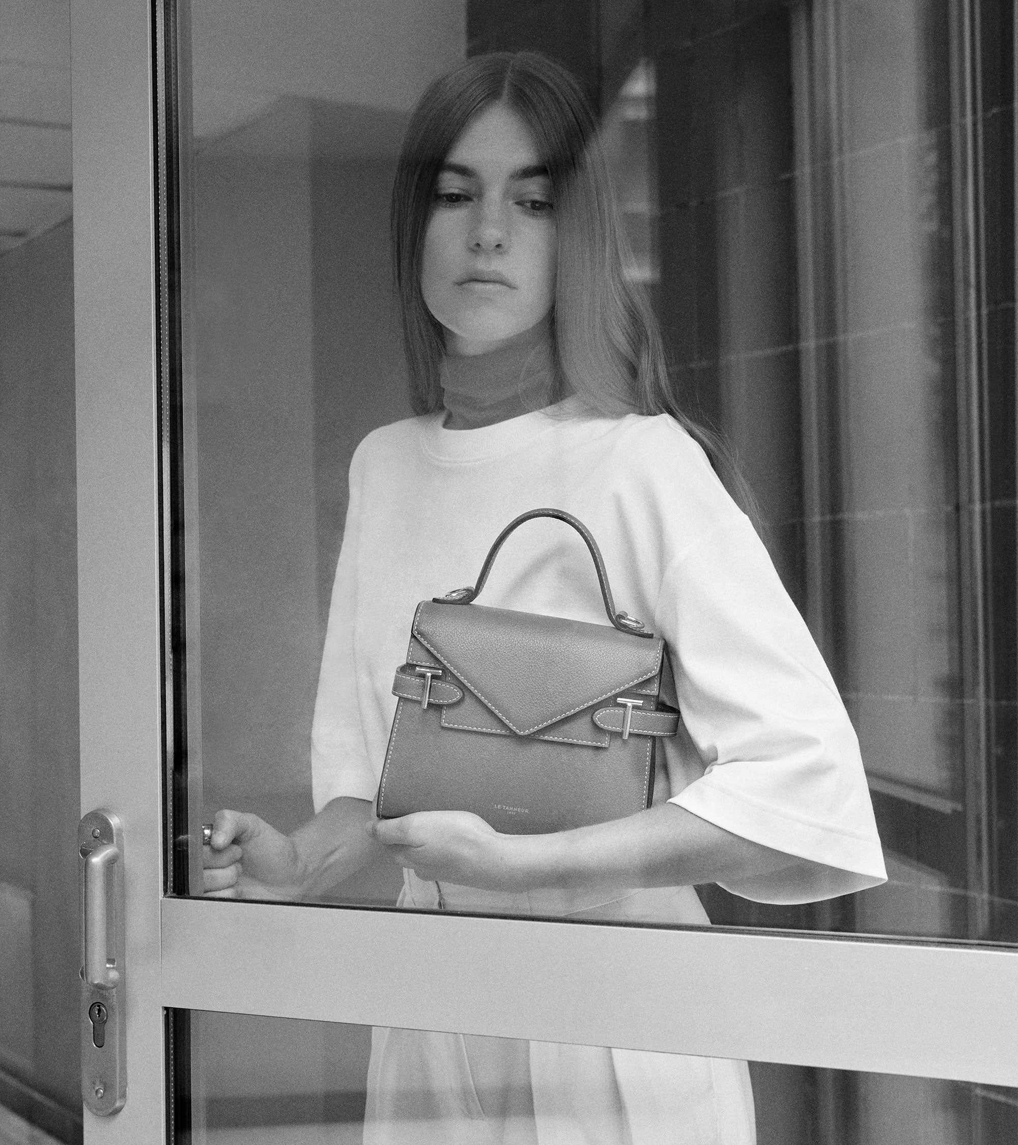 Petit sac à main double rabat Emilie en cuir grainé