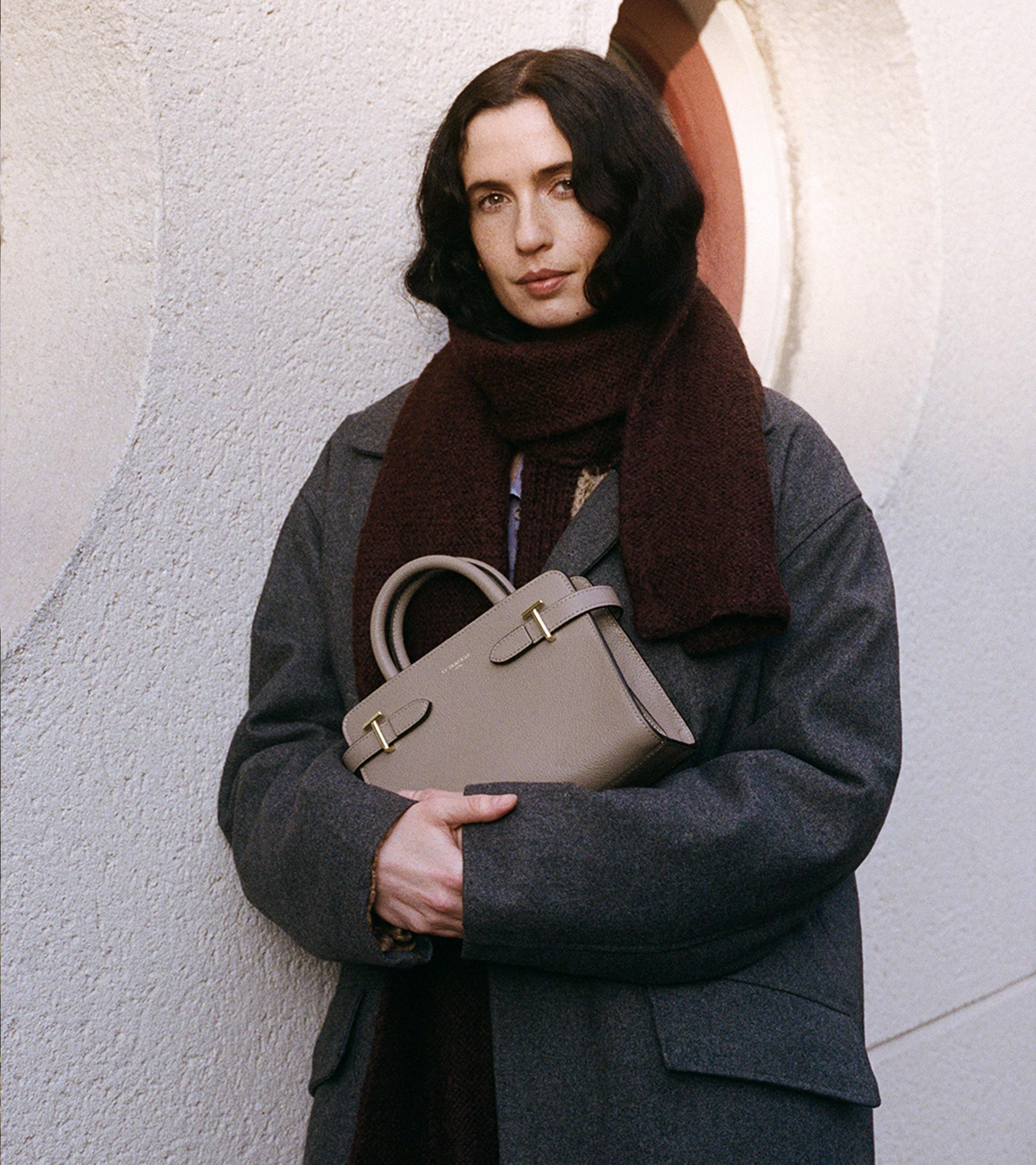 Emilie small handbag in grained leather