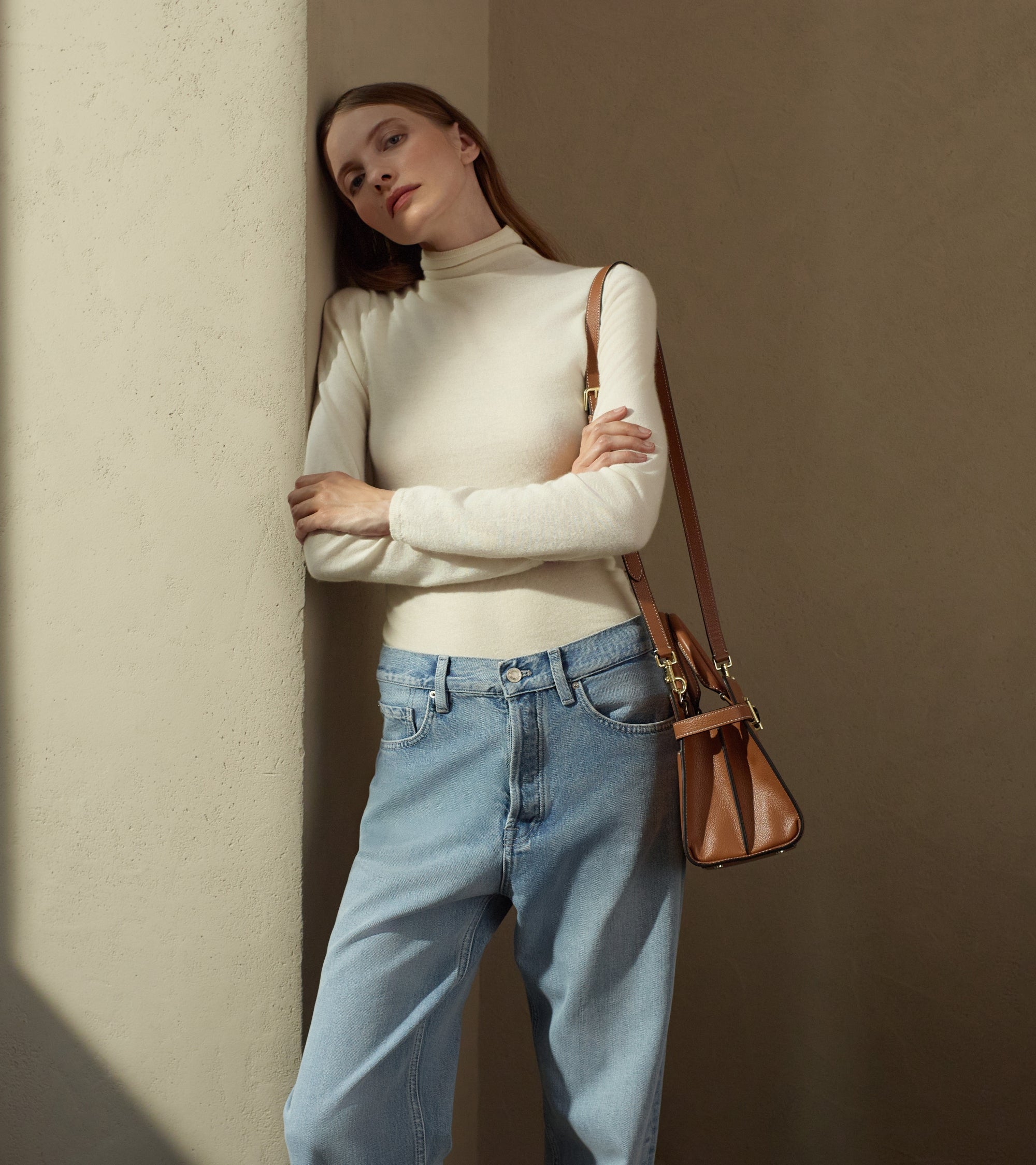 Mittelgroße Handtasche Emilie aus genarbtem Leder