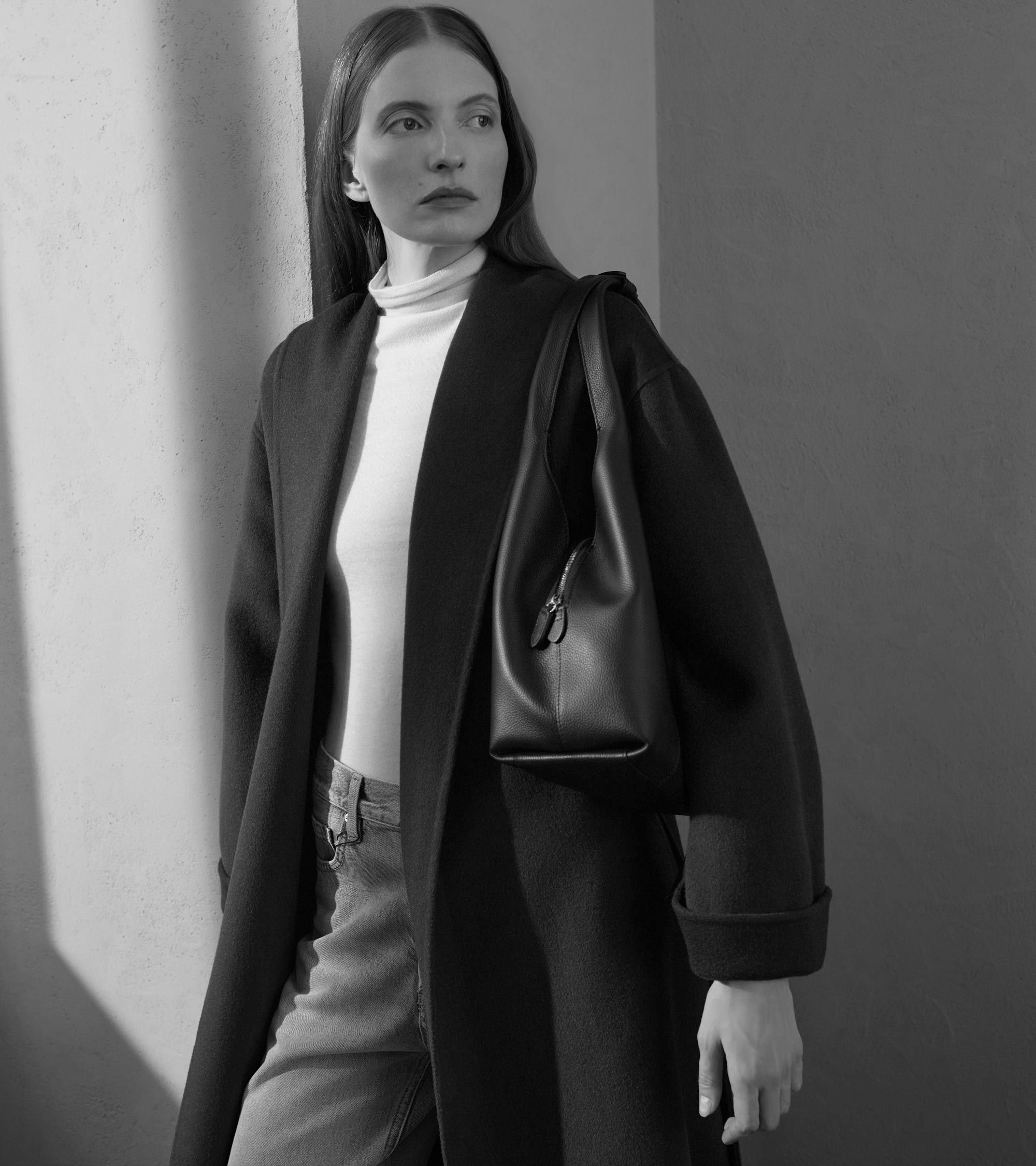 Bolso mediano Juliette de cuero granulado para llevar del hombro