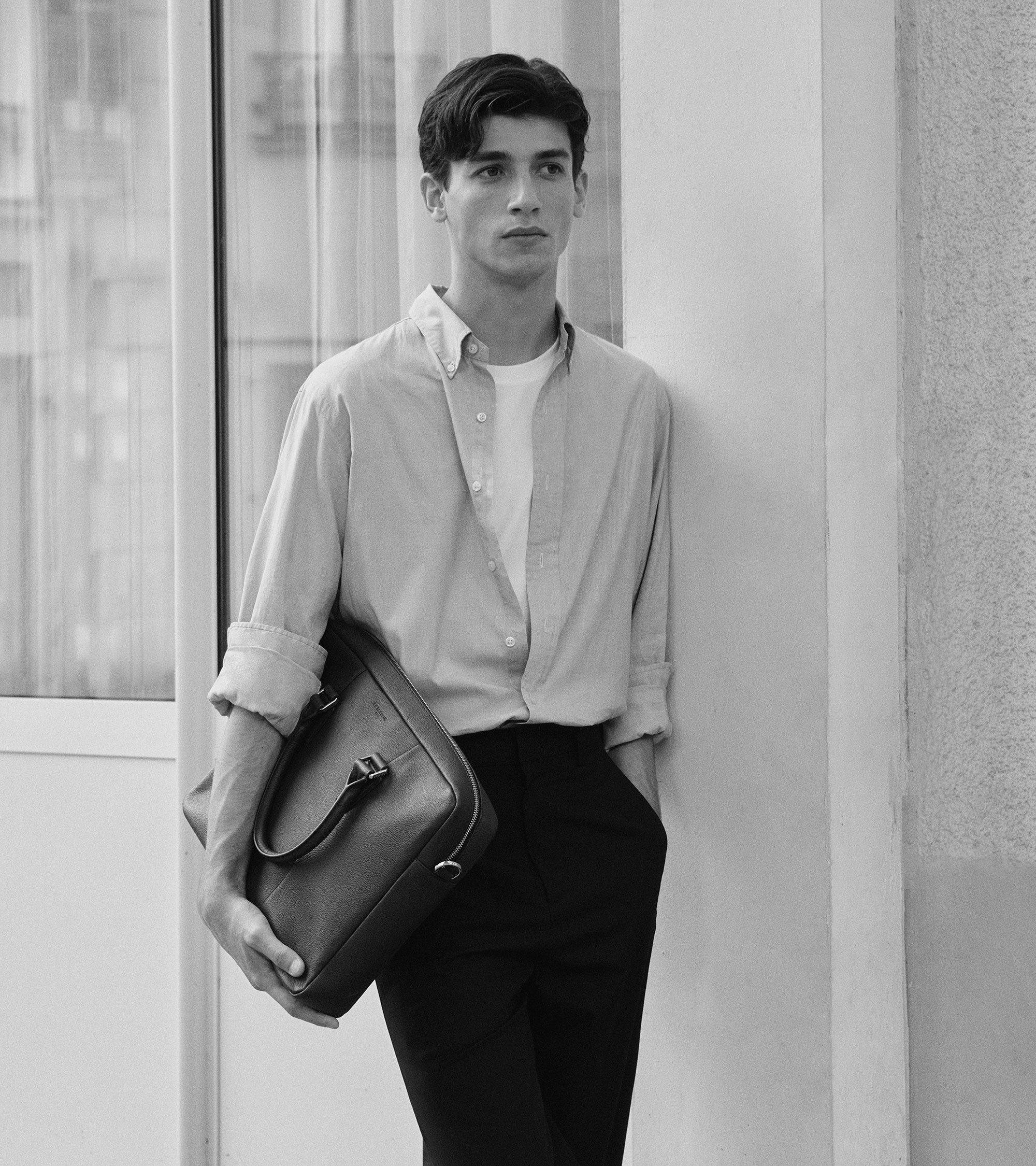 Portadocumentos 15" Marceau en cuero granulado modelo mediano