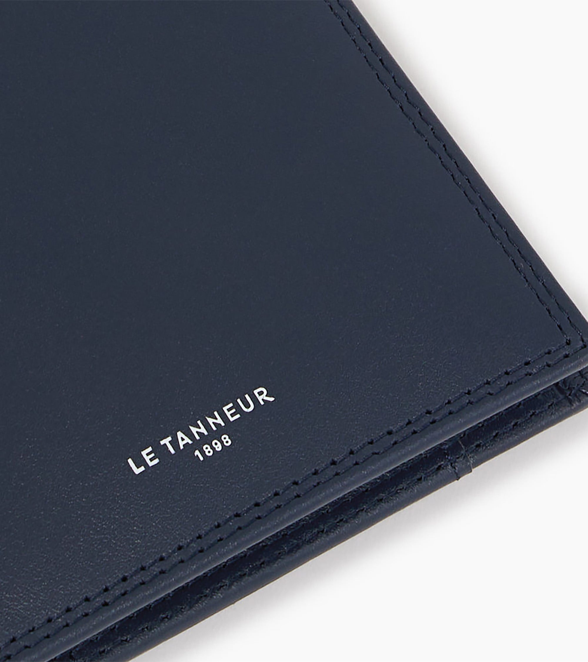 Tarjetero horizontal con bolsillo para billetes Martin de cuero liso