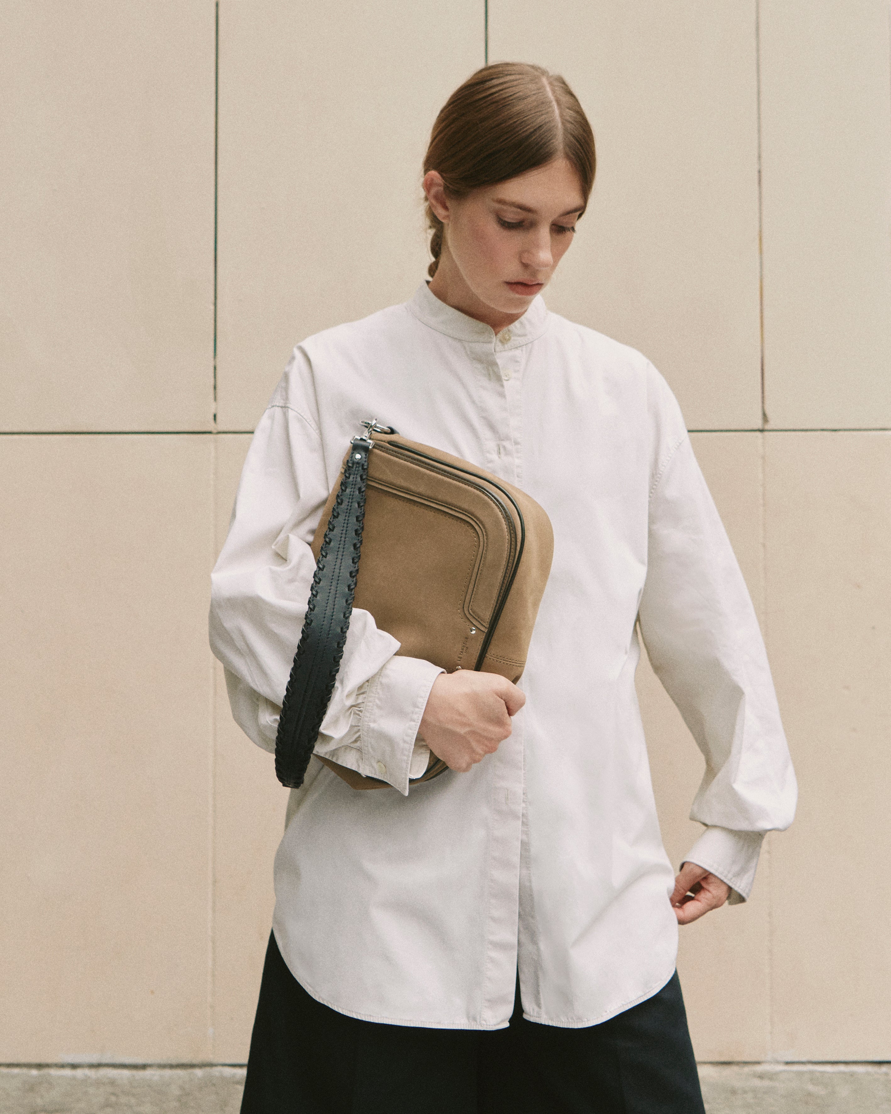 Ella large shoulder bag in smooth leather and nubuck