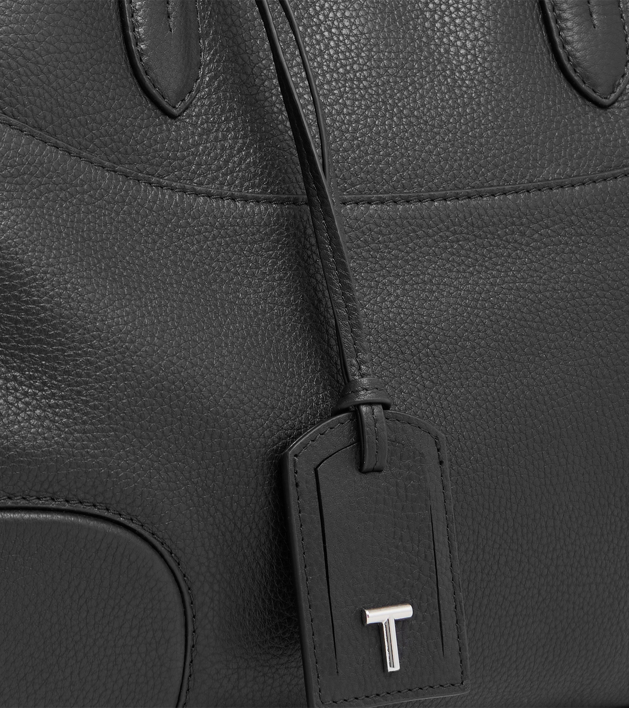 Bolso grande Romy de cuero granulado