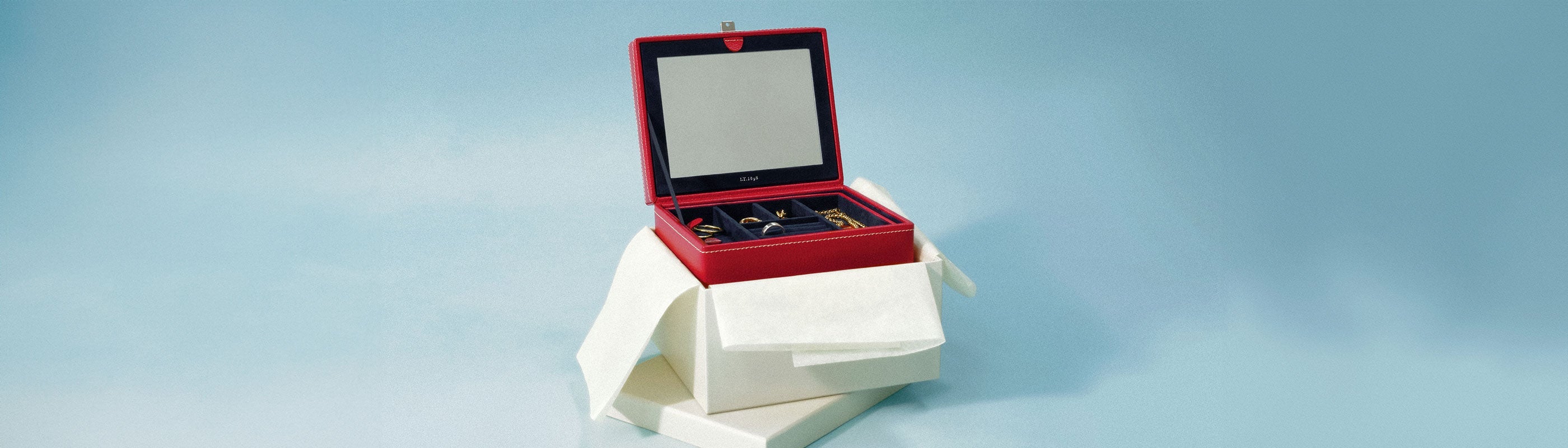 Boite à bijoux et coffret à montres