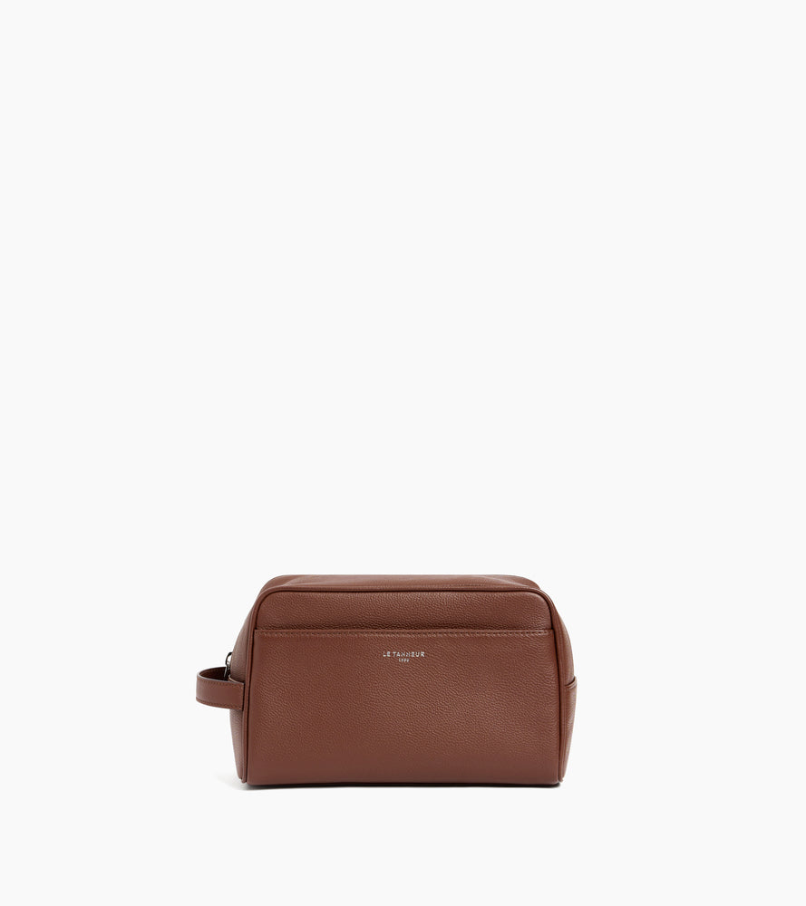 Toiletry bag in grained leather