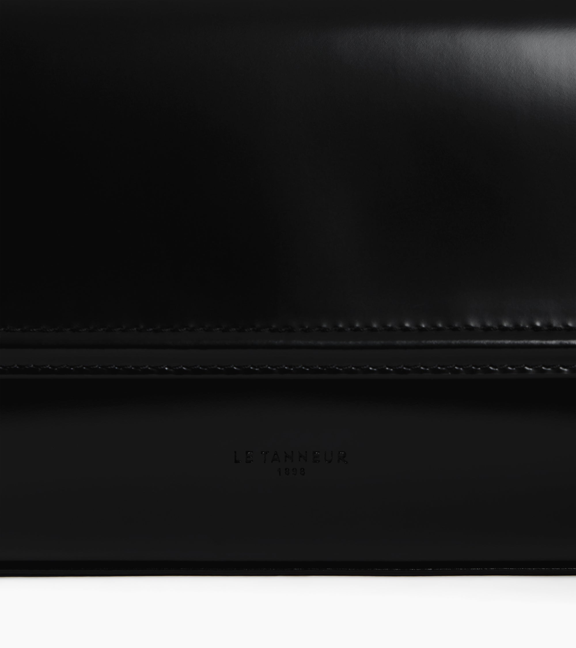 Bolso de hombro mediano Solaise de piel lisa efecto box