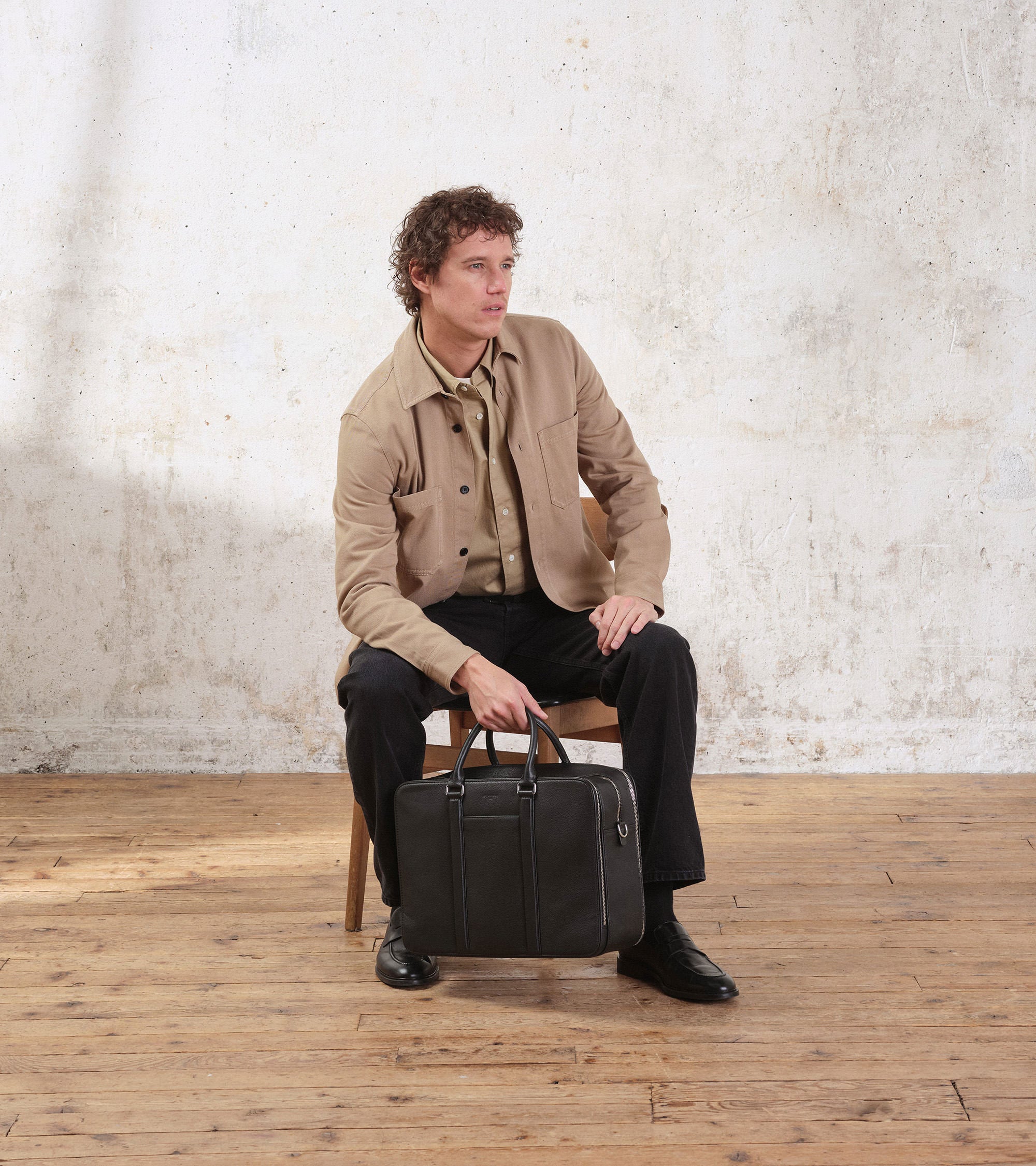 Charles 15 briefcase with 3 expanding compartments in grained leather