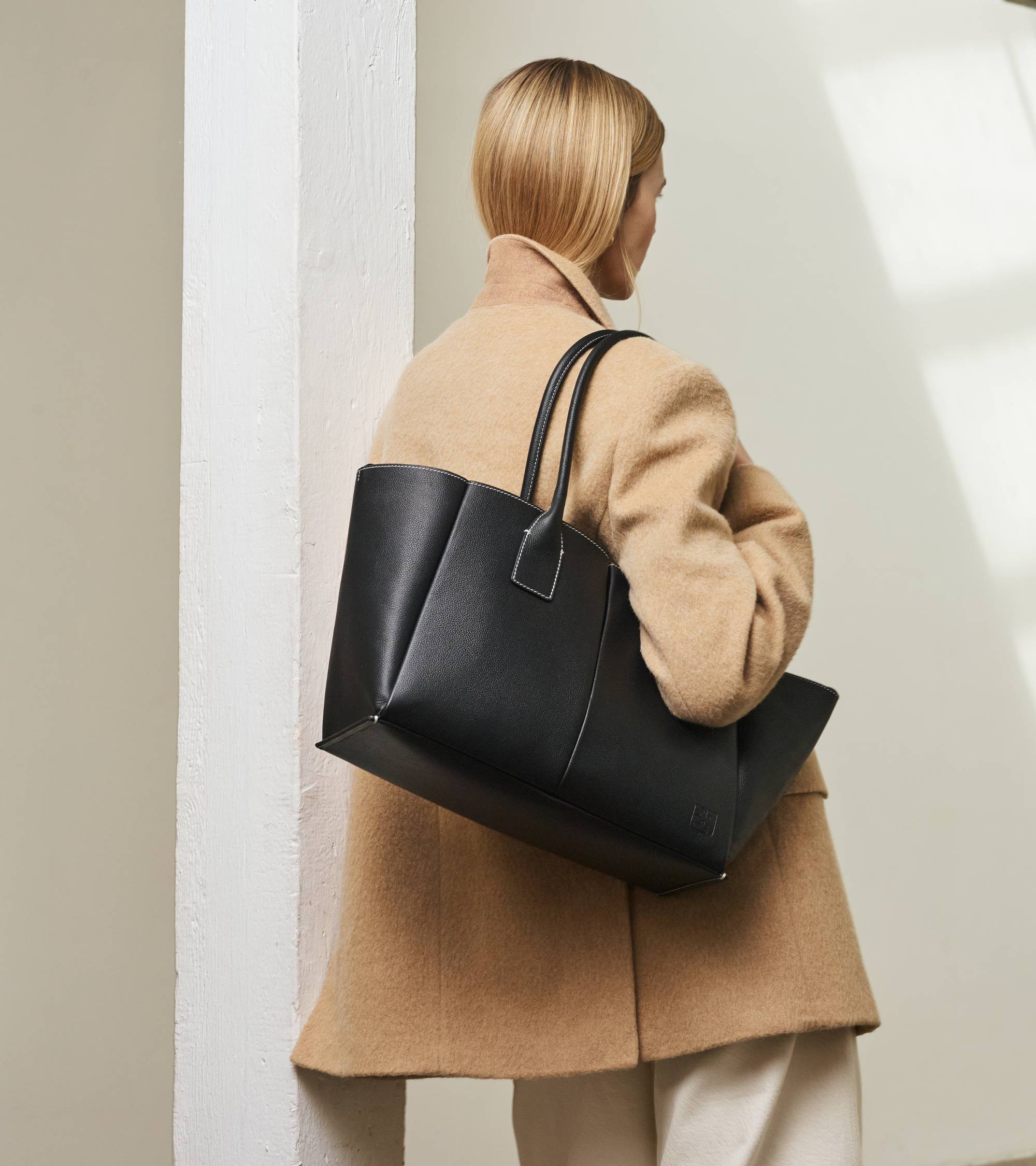 Bolso tote grande Elena de cuero texturizado