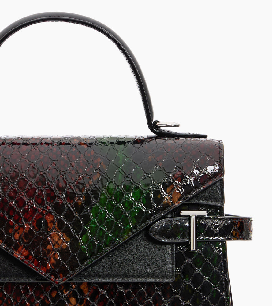 Mittelgroße Handtasche mit Doppelklappe Emilie aus Leder in Python-Optik.