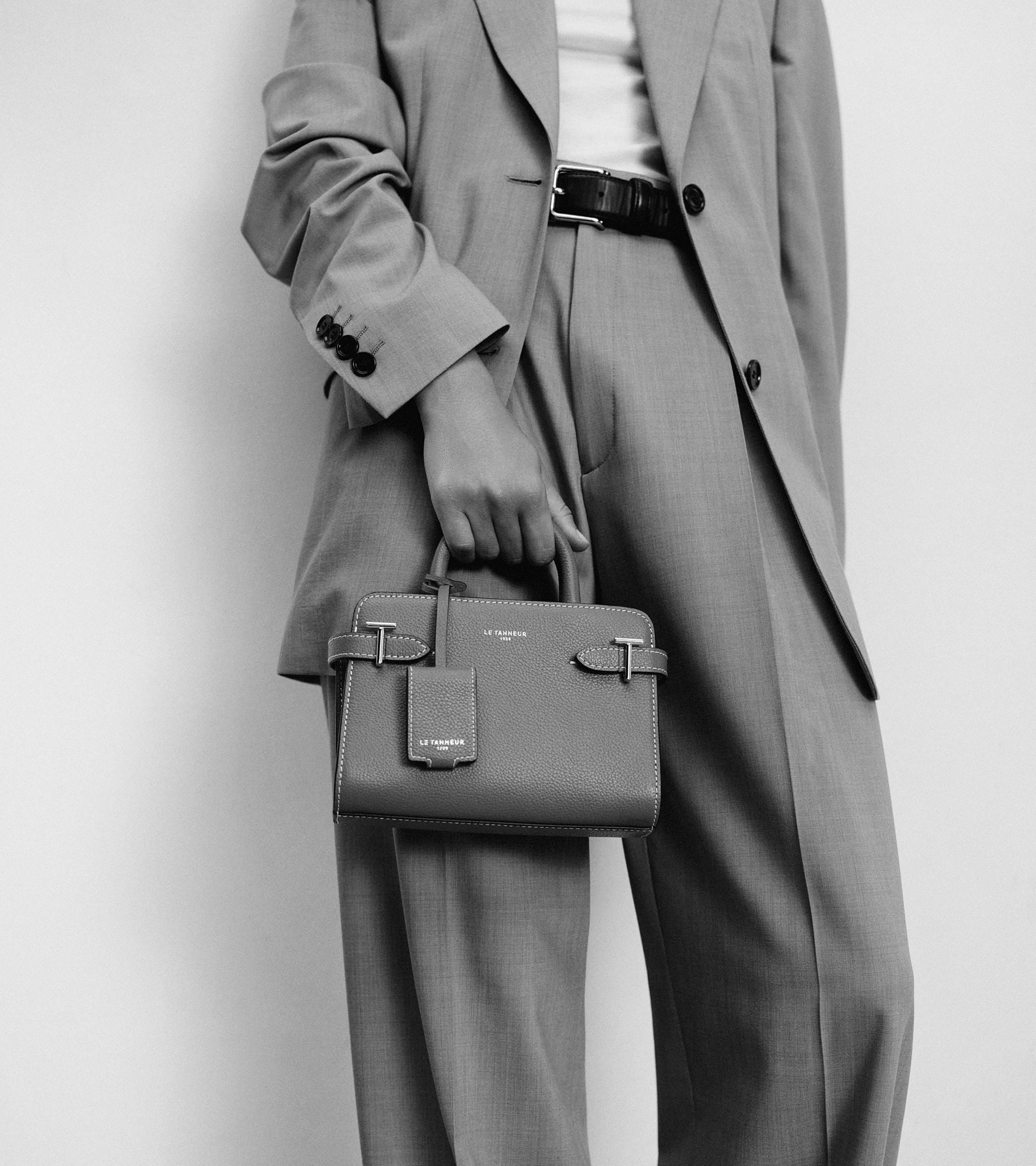 Minibolso con solapa Emilie de piel texturizada