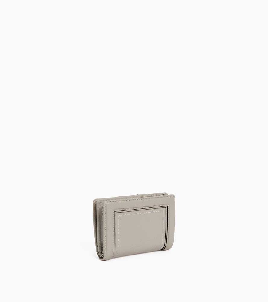 Ella medium wallet in grained leather