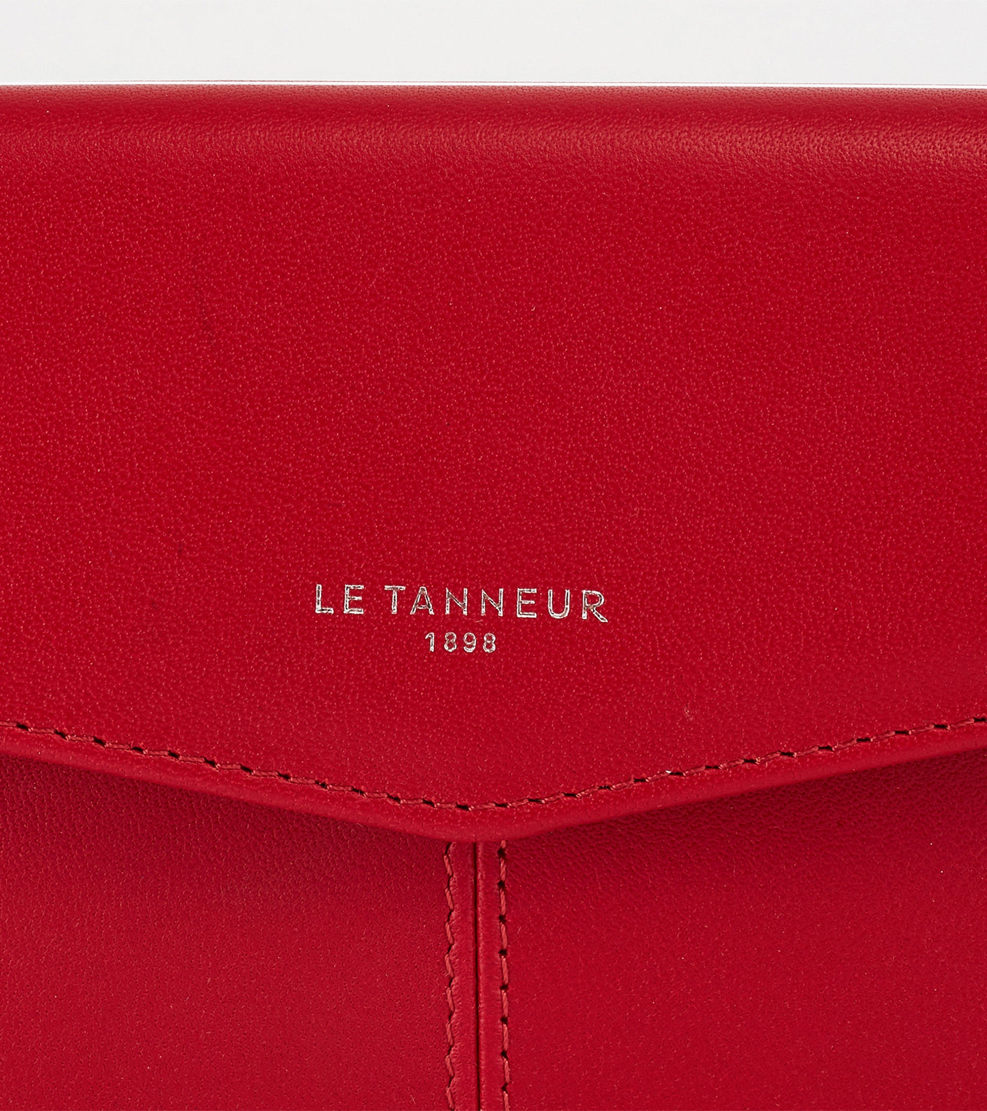 Medium Charlotte smooth leather envelope bag