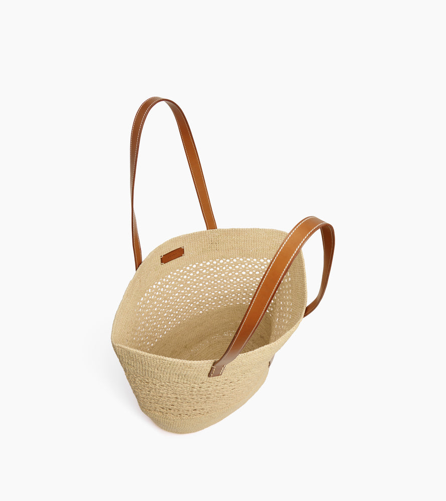 El bolso grande Nattier en rafia y cuero de origen vegetal