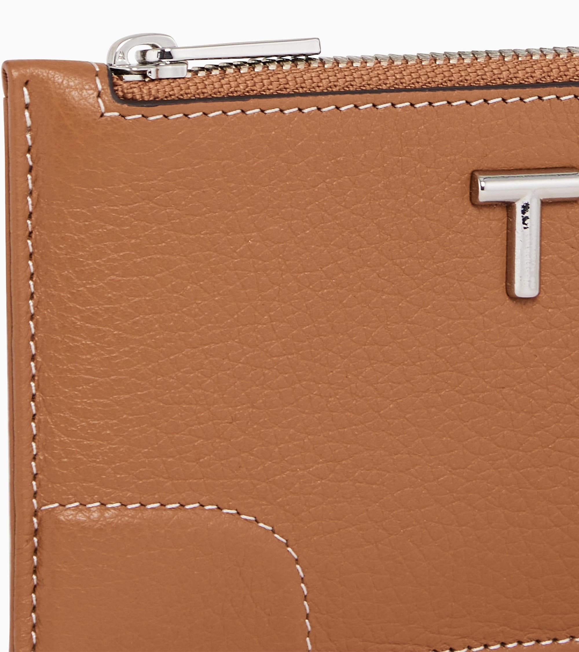 Romy zipped card case in pebbled leather