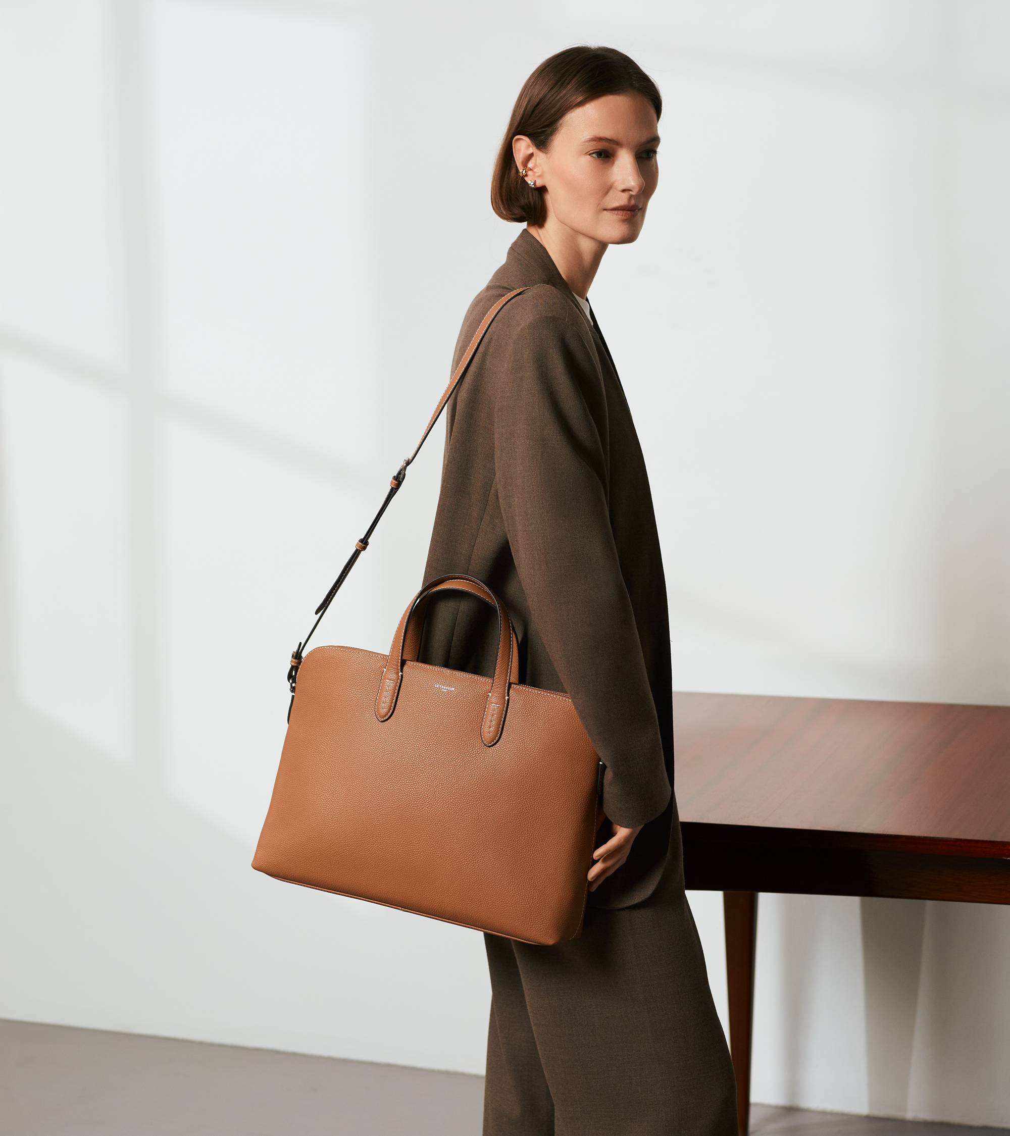 Aktentasche Sophie 15 Zoll aus genarbtem Leder mit 1 Faltfach